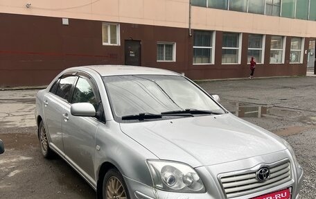 Toyota Avensis III рестайлинг, 2004 год, 630 000 рублей, 2 фотография