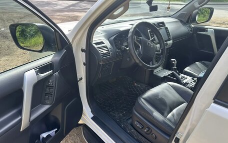 Toyota Land Cruiser Prado 150 рестайлинг 2, 2020 год, 6 350 000 рублей, 3 фотография