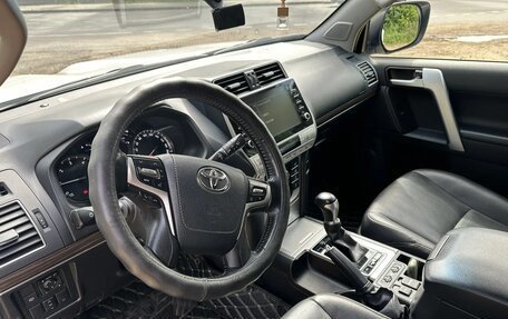 Toyota Land Cruiser Prado 150 рестайлинг 2, 2020 год, 6 350 000 рублей, 9 фотография
