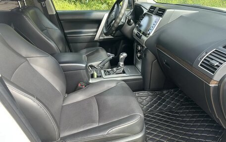 Toyota Land Cruiser Prado 150 рестайлинг 2, 2020 год, 6 350 000 рублей, 8 фотография