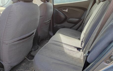 Hyundai ix35 I рестайлинг, 2011 год, 1 300 000 рублей, 10 фотография