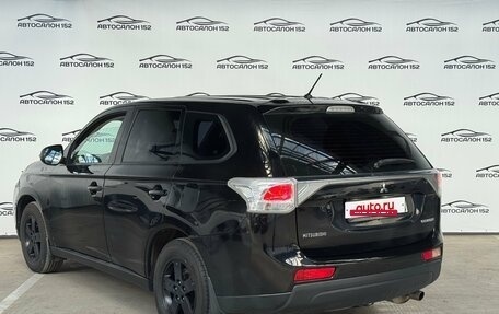 Mitsubishi Outlander III рестайлинг 3, 2012 год, 832 000 рублей, 3 фотография