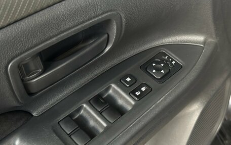 Mitsubishi Outlander III рестайлинг 3, 2012 год, 832 000 рублей, 10 фотография