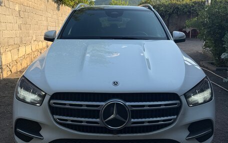 Mercedes-Benz GLE, 2024 год, 4 250 000 рублей, 2 фотография