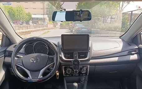 Toyota Yaris XP150 рестайлинг, 2022 год, 1 430 000 рублей, 7 фотография