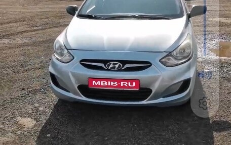 Hyundai Solaris II рестайлинг, 2013 год, 705 999 рублей, 1 фотография