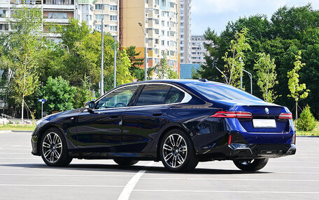 BMW 5 серия, 2023 год, 7 198 000 рублей, 3 фотография