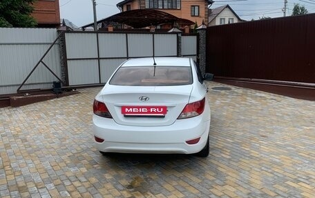 Hyundai Solaris II рестайлинг, 2013 год, 550 000 рублей, 3 фотография