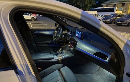 BMW 5 серия, 2019 год, 3 950 000 рублей, 11 фотография