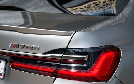 BMW 7 серия, 2019 год, 6 850 000 рублей, 10 фотография