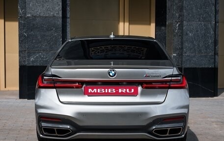BMW 7 серия, 2019 год, 6 850 000 рублей, 4 фотография