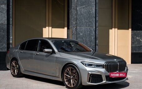 BMW 7 серия, 2019 год, 6 850 000 рублей, 3 фотография