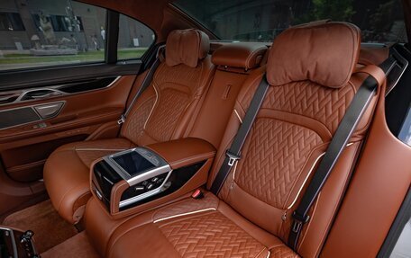 BMW 7 серия, 2019 год, 6 850 000 рублей, 16 фотография