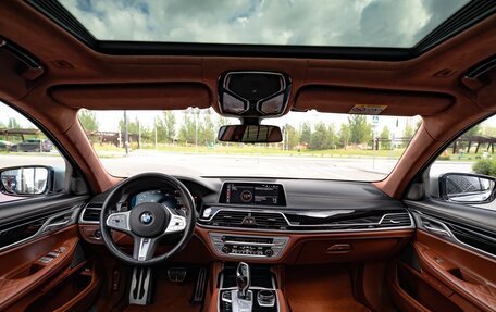 BMW 7 серия, 2019 год, 6 850 000 рублей, 18 фотография