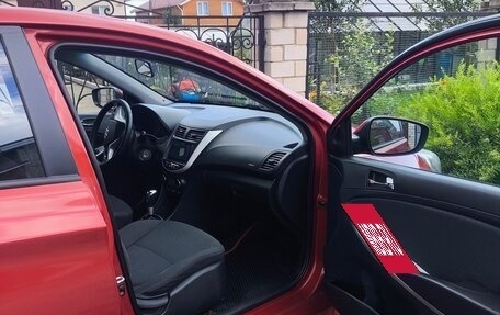 Hyundai Solaris II рестайлинг, 2013 год, 800 000 рублей, 8 фотография