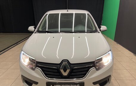 Renault Logan II, 2022 год, 1 050 000 рублей, 2 фотография