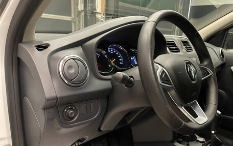Renault Logan II, 2022 год, 1 050 000 рублей, 11 фотография