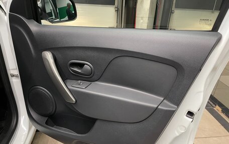 Renault Logan II, 2022 год, 1 050 000 рублей, 14 фотография
