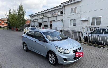Hyundai Solaris II рестайлинг, 2013 год, 705 999 рублей, 3 фотография