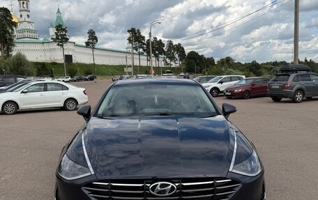Hyundai Sonata VIII, 2020 год, 2 000 000 рублей, 2 фотография