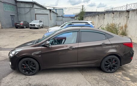 Hyundai Solaris II рестайлинг, 2015 год, 1 000 000 рублей, 6 фотография