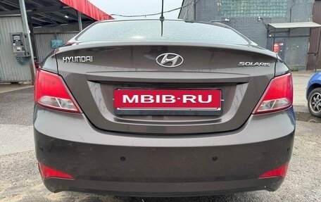 Hyundai Solaris II рестайлинг, 2015 год, 1 000 000 рублей, 11 фотография