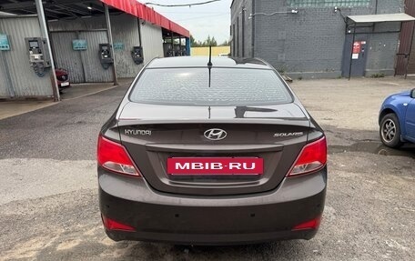 Hyundai Solaris II рестайлинг, 2015 год, 1 000 000 рублей, 10 фотография
