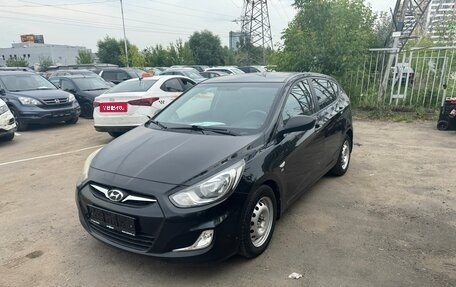 Hyundai Solaris II рестайлинг, 2013 год, 670 000 рублей, 1 фотография