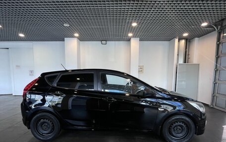 Hyundai Solaris II рестайлинг, 2015 год, 800 000 рублей, 2 фотография