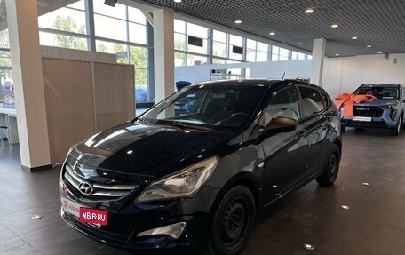 Hyundai Solaris II рестайлинг, 2015 год, 800 000 рублей, 7 фотография