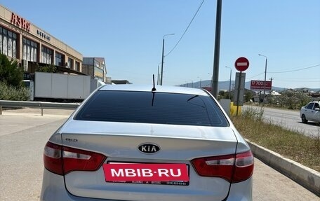 KIA Rio III рестайлинг, 2011 год, 800 000 рублей, 5 фотография