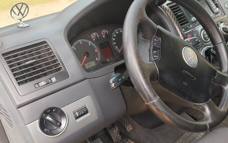 Volkswagen Multivan T5, 2006 год, 1 500 000 рублей, 10 фотография