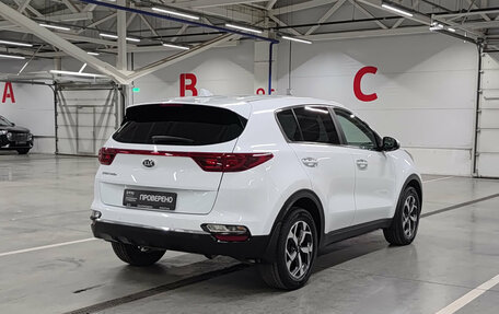 KIA Sportage IV рестайлинг, 2018 год, 2 000 000 рублей, 9 фотография