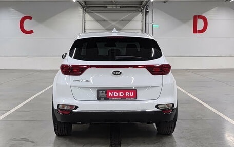 KIA Sportage IV рестайлинг, 2018 год, 2 000 000 рублей, 10 фотография