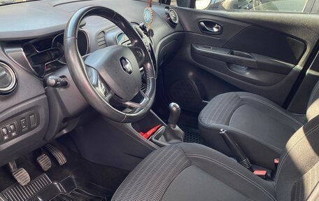 Renault Kaptur I рестайлинг, 2017 год, 970 000 рублей, 2 фотография