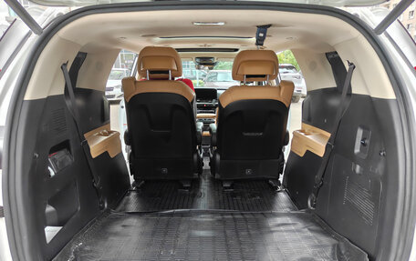 KIA Carnival, 2021 год, 4 500 000 рублей, 10 фотография