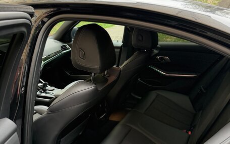 BMW 3 серия, 2021 год, 3 550 000 рублей, 11 фотография