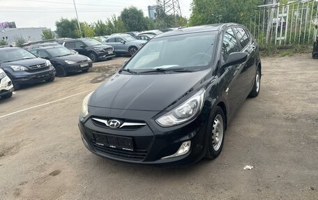 Hyundai Solaris II рестайлинг, 2013 год, 670 000 рублей, 2 фотография