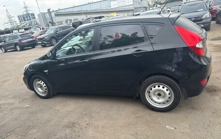 Hyundai Solaris II рестайлинг, 2013 год, 670 000 рублей, 3 фотография