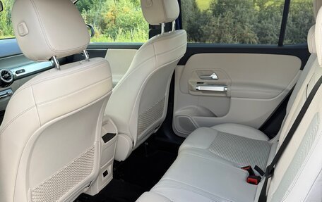 Mercedes-Benz GLB, 2021 год, 4 100 000 рублей, 13 фотография