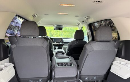 KIA Carnival, 2021 год, 3 450 000 рублей, 15 фотография