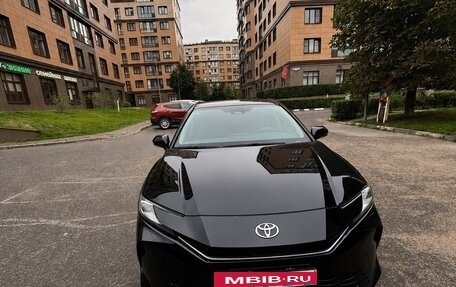 Toyota Camry, 2024 год, 3 440 000 рублей, 4 фотография