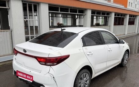 KIA Rio IV, 2021 год, 750 000 рублей, 2 фотография