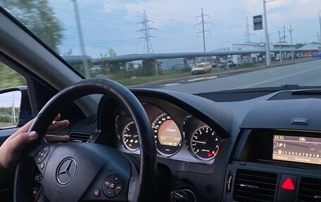 Mercedes-Benz C-Класс, 2010 год, 600 000 рублей, 4 фотография