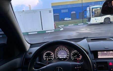 Mercedes-Benz C-Класс, 2010 год, 600 000 рублей, 3 фотография
