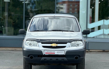 Chevrolet Niva I рестайлинг, 2010 год, 389 000 рублей, 3 фотография