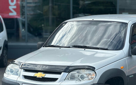 Chevrolet Niva I рестайлинг, 2010 год, 389 000 рублей, 2 фотография