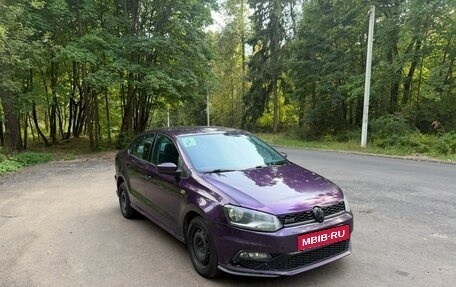 Volkswagen Polo VI (EU Market), 2011 год, 650 000 рублей, 3 фотография
