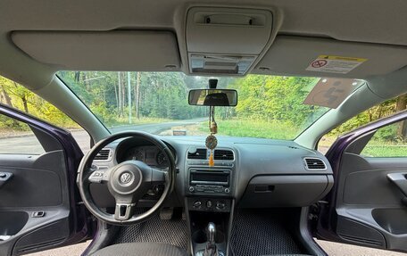 Volkswagen Polo VI (EU Market), 2011 год, 650 000 рублей, 34 фотография
