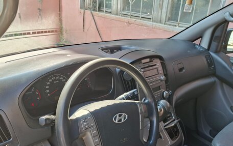Hyundai Grand Starex Grand Starex I рестайлинг 2, 2012 год, 1 350 000 рублей, 8 фотография